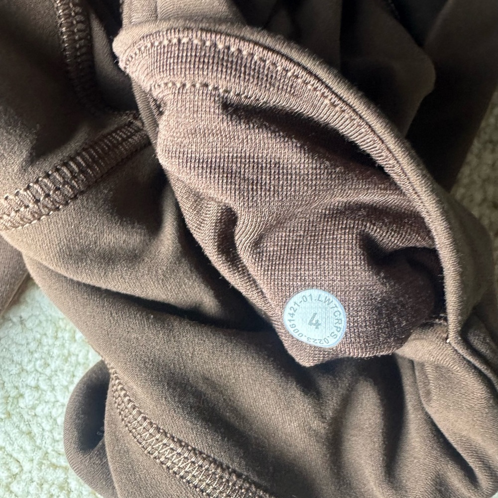 Lululemon Java Align High-Rise Short with Pockets… - image 9